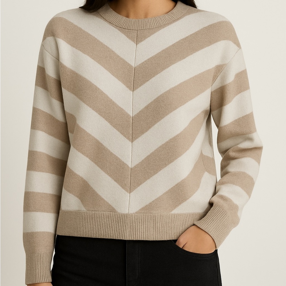 Tahari Beige and White Chevron Sweater - NWT